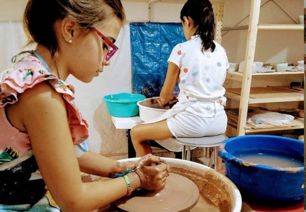 taller-creativo-artistico-y-pintura-para-ninos-sevilla-2