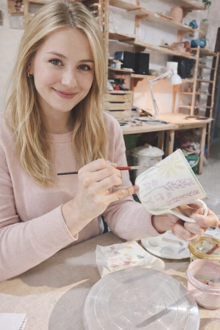 TALLER EXPERIENCIA DE PINTURA SOBRE CERÁMICA